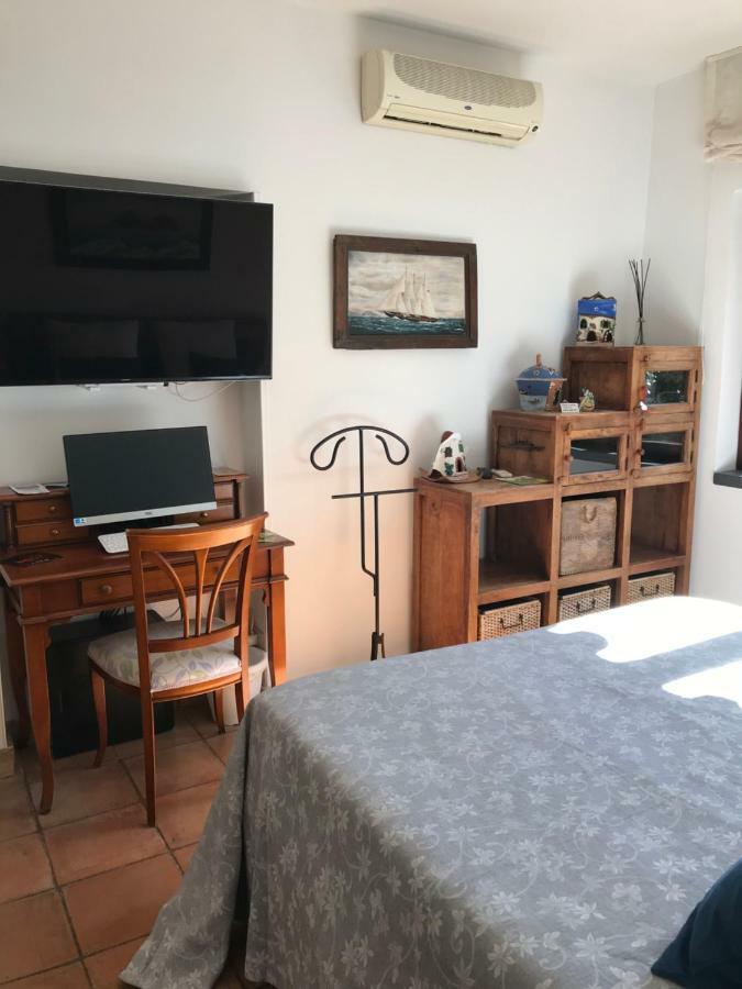 Relais Serapo Гаета Екстериор снимка
